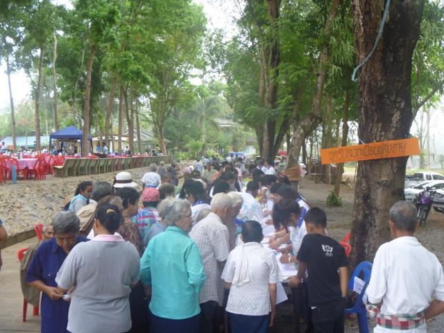 งานวันกตัญญูประจปี 2556